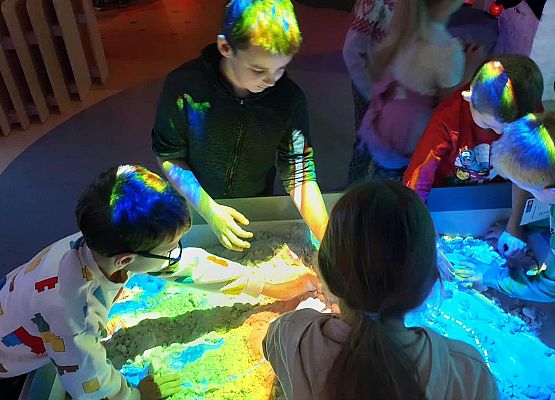 Wizyta klas 2-4 w Hevelianum w Gdańsku grafika