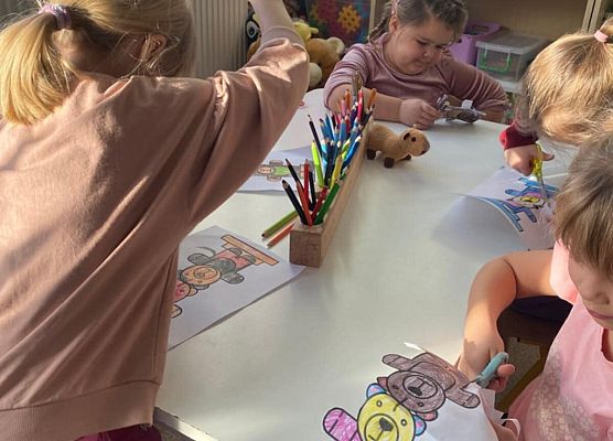 Grafika 48: Dzień Pluszowego Misia w naszym przedszkolu