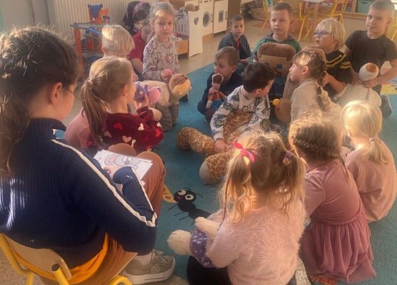 Grafika 44: Dzień Pluszowego Misia w naszym przedszkolu