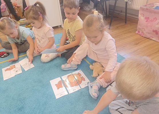 Grafika 12: Dzień Pluszowego Misia w naszym przedszkolu