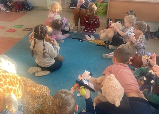 Grafika 45: Dzień Pluszowego Misia w naszym przedszkolu