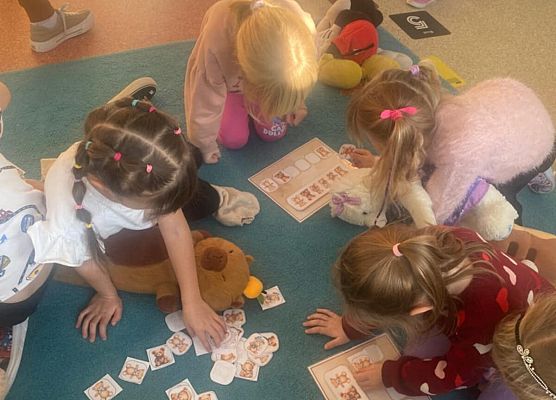 Grafika 36: Dzień Pluszowego Misia w naszym przedszkolu