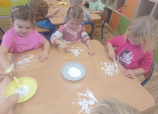 Grafika 20: Dzień Pluszowego Misia w naszym przedszkolu