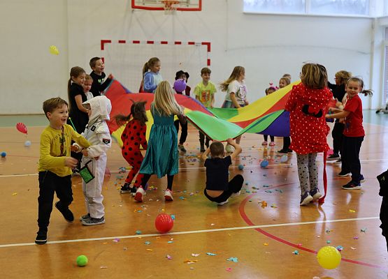 Grafika 58: Bal Jesienny