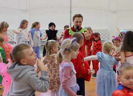 Grafika 2: Bal Jesienny