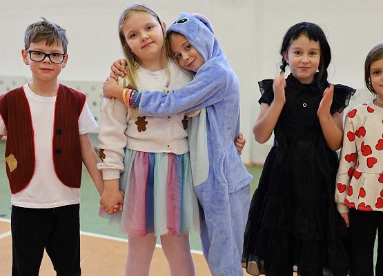 Grafika 6: Bal Jesienny