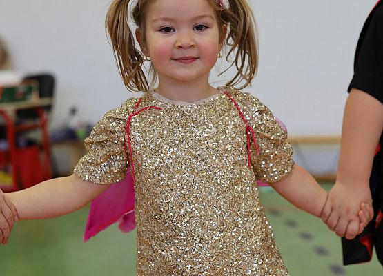 Grafika 14: Bal Jesienny