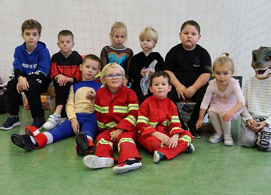 Grafika 34: Bal Jesienny