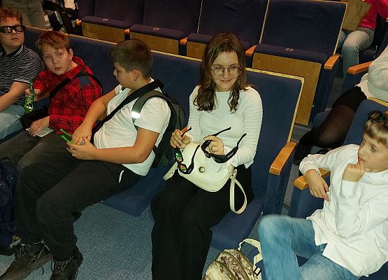 Grafika 2: Wyjazd klasy V i VI do Teatru Muzycznego w Gdyni (09 grudnia 2025 r.)