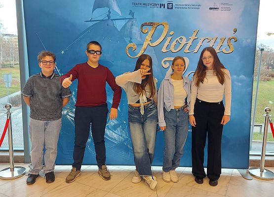 Grafika 10: Wyjazd klasy V i VI do Teatru Muzycznego w Gdyni (09 grudnia 2025 r.)