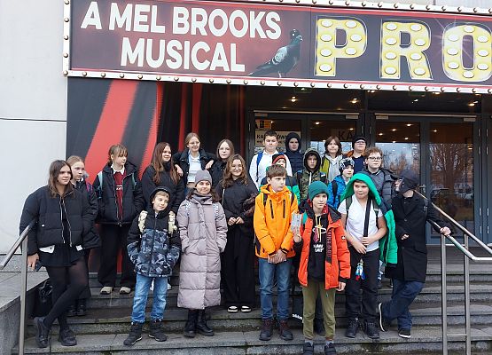 Grafika 11: Wyjazd klasy V i VI do Teatru Muzycznego w Gdyni (09 grudnia 2025 r.)