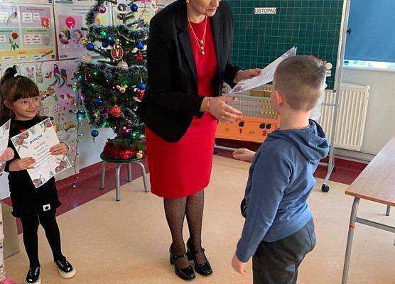 Grafika 7: Rozstrzygnięcie konkursu „Najpiękniejsza kartka bożonarodzeniowa”