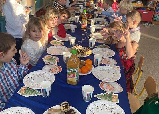 Grafika 14: Wigilia w przedszkolu