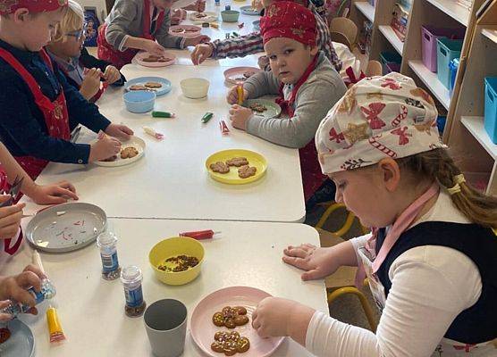 Grafika 16: Wigilia w przedszkolu