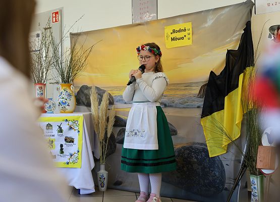 Grafika 12: Eliminacje szkolne 55. Konkursu Recytatorskiego Literatury Kaszubskiej "Rodnô Mòwa"