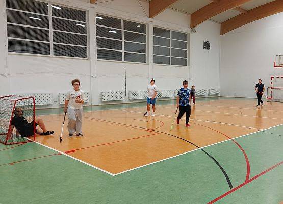 Grafika 9: Nocowanka Klasy 7 w Szkole (11.09.2026)