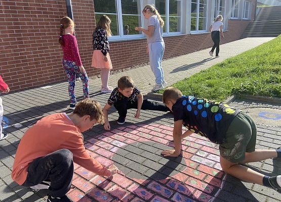 Grafika 3: Dzień Kropki w klasie III