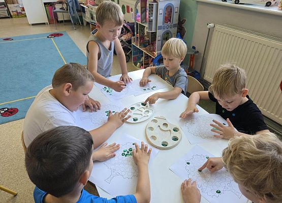 Grafika 16: Dzień kropki w przedszkolu