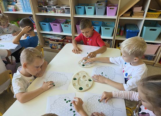 Grafika 13: Dzień kropki w przedszkolu