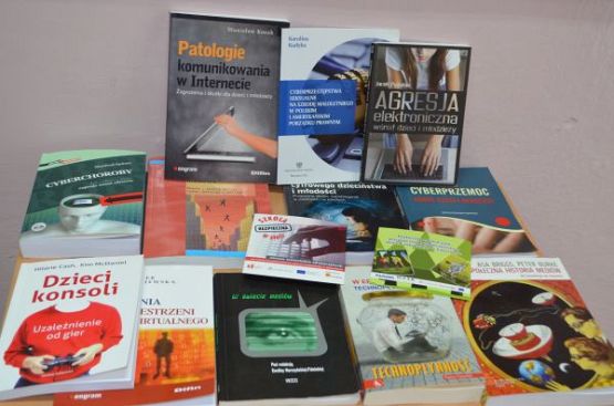 Grafika #0: Lepszy Internet zależy od Ciebie-Zagrożenia świata wirtualnego