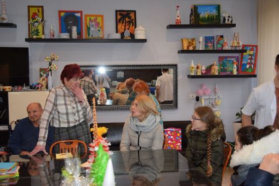 Grafika #2: Z Życzeniami Świątecznymi w Domu Pomocy Społecznej nr 1 w Lęborku