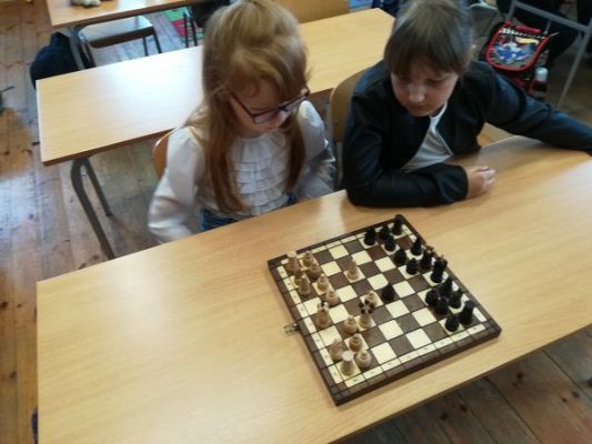 Grafika #2: Pierwszy szybki mat szachowy