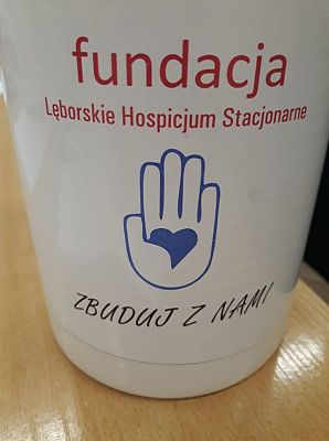 Grafika #2: Zbiórka przed cmentarzem