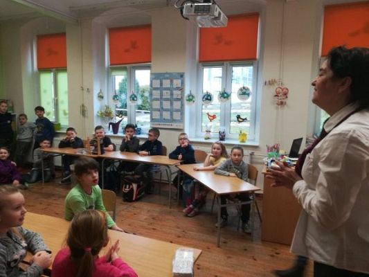 Grafika #8: Odwiedziny pancernika SKO.