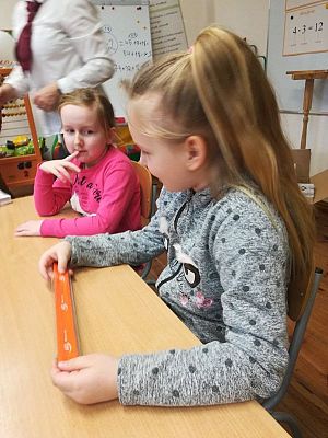 Grafika #7: Odwiedziny pancernika SKO.