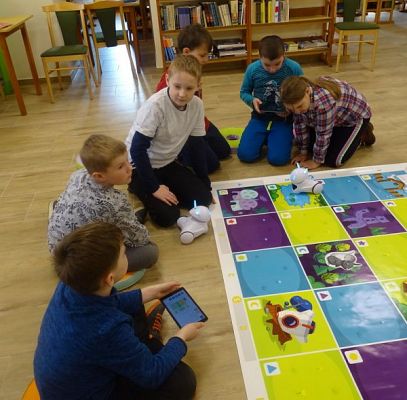 Grafika #4: Zabawy z robotem