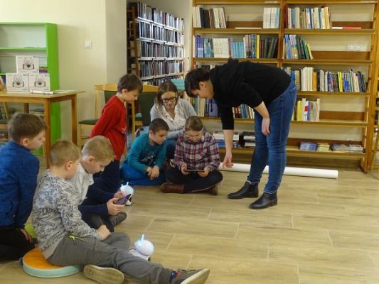 Grafika #6: Zabawy z robotem