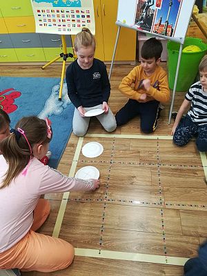 Grafika #5: Pierwsza lekcja na Uniwersytecie Dzieci