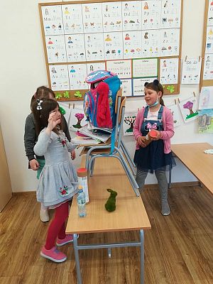 Grafika #1: Uniwersytet Dzieci - Ile pomysłów mieści się w głowie?