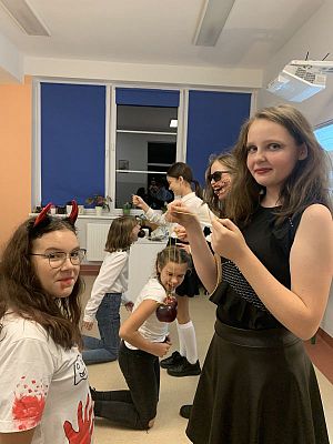 Grafika #7: Wieczór halloweenowy klasy 7
