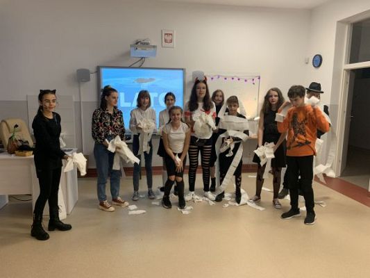 Grafika #9: Wieczór halloweenowy klasy 7