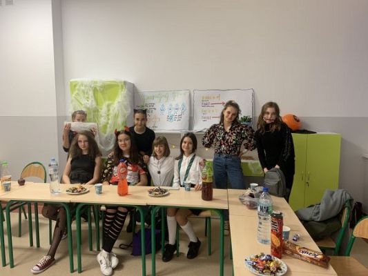 Grafika #0: Wieczór halloweenowy klasy 7
