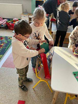 Grafika #2: Akcja "Mali - dużym"