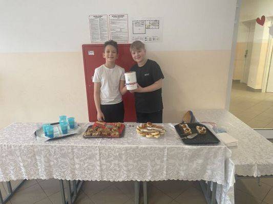 Grafika #1: SŁODKIE CZWARTKI DLA HOSPICJUM!