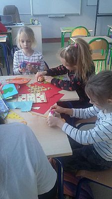 Grafika #2: Mali dużym - Wielkanoc