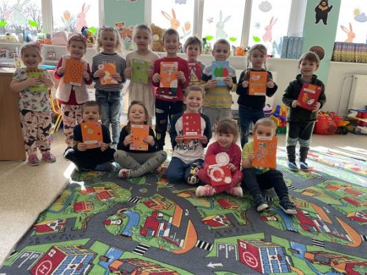 Grafika #6: Mali dużym - Wielkanoc