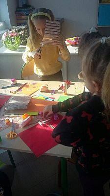 Grafika #3: Mali dużym - Wielkanoc