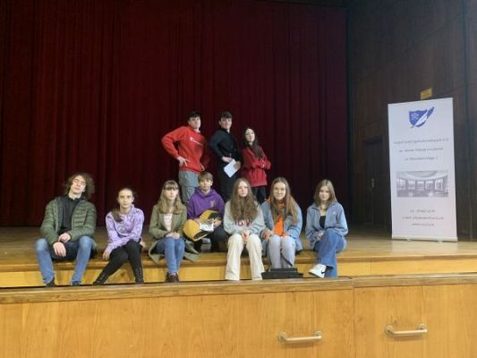 Grafika #0: DNI OTWARTE