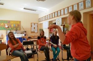 Grafika #3: ZIELONE ŚWIATŁO DLA EDUKACJI koło zaint. - j. polski