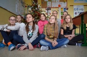 Grafika #1: ZIELONE ŚWIATŁO DLA EDUKACJI koło zaint. - j. angielski