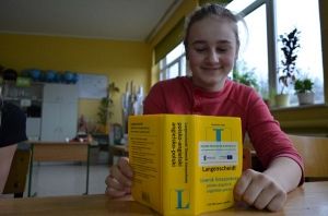 Grafika #2: ZIELONE ŚWIATŁO DLA EDUKACJI koło zaint. - j. angielski