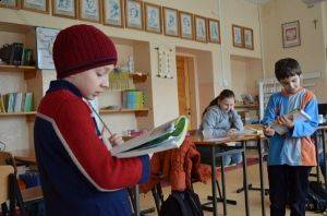 Grafika #4: ZIELONE ŚWIATŁO DLA EDUKACJI zaj. wyr. - j. polski