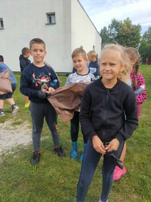 Grafika #21: Sprzątanie Świata w klasach I-III