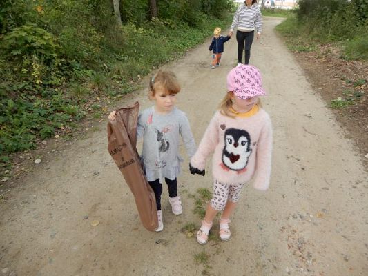 Grafika #4: Przedszkolaki sprzątają świat!