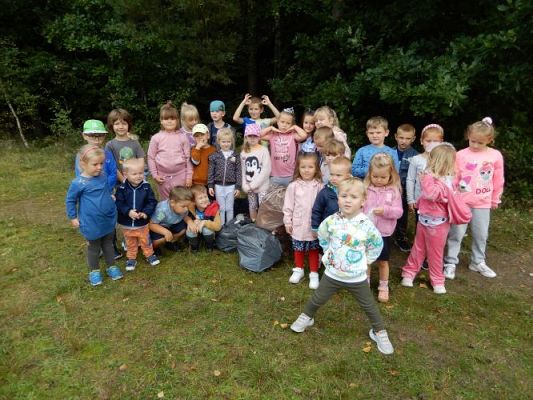 Grafika #11: Przedszkolaki sprzątają świat!