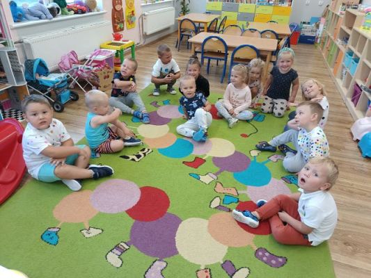 Grafika #3: Dzień kropki w grupie Motylki